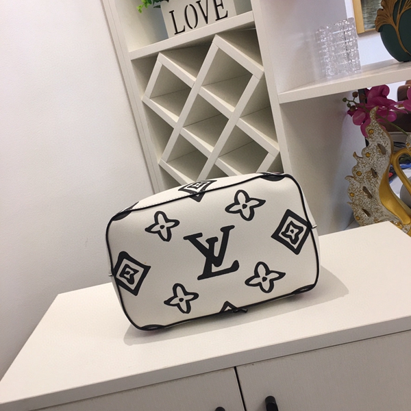 ルイヴィトンバッグ角部分ディテール